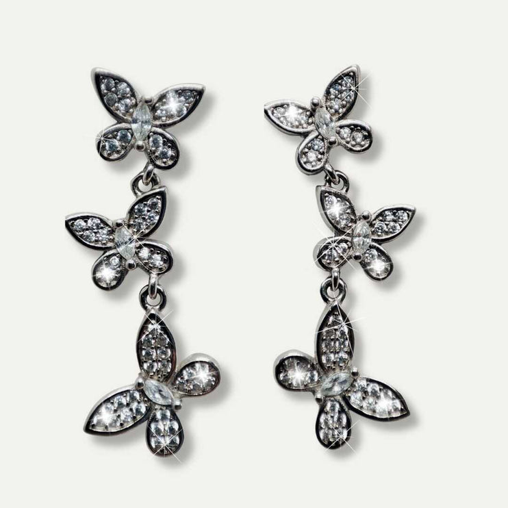 Aretes largos elegantes. Aretes de plata. Aretes largos. Aretes plata. Aretes para mujer. Aretes. Aretes de moda 2024. Aretes pandora. Aretes Tous. Aretes para fiesta de noche. Aretes ferragamo. Aretes louis vuitton. Aretes de plata largos mariposas. Plata esterlina. Plata ley 925. Plata pura. Plata 925.